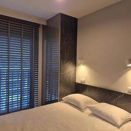 Apartment Ceglana Park- Piekne Osiedle- Nowe Luksusowe Mieszkanie Z Biurkiem