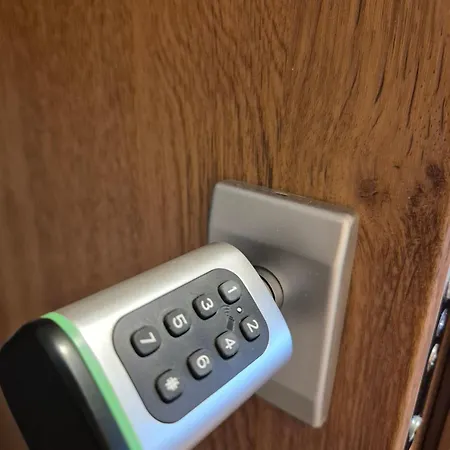 Ceglana Park- Piekne Osiedle- Nowe Luksusowe Mieszkanie Z Biurkiem Apartment Katowice