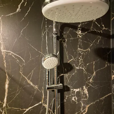 Ceglana Park- Piekne Osiedle- Nowe Luksusowe Mieszkanie Z Biurkiem Apartment