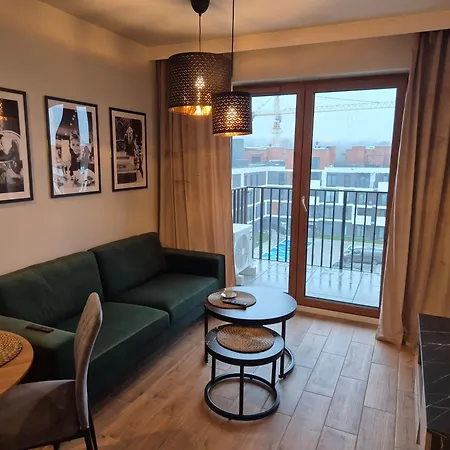 Apartmán Ceglana Park- Piekne Osiedle- Nowe Luksusowe Mieszkanie Z Biurkiem *