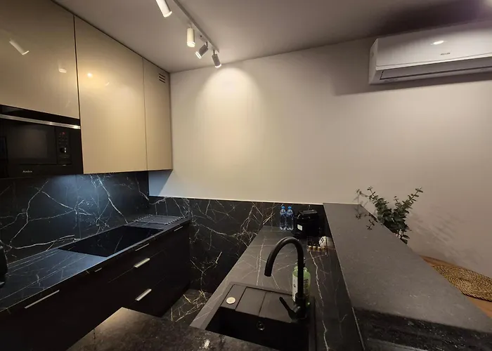 Ceglana Park- Piekne Osiedle- Nowe Luksusowe Mieszkanie Z Biurkiem