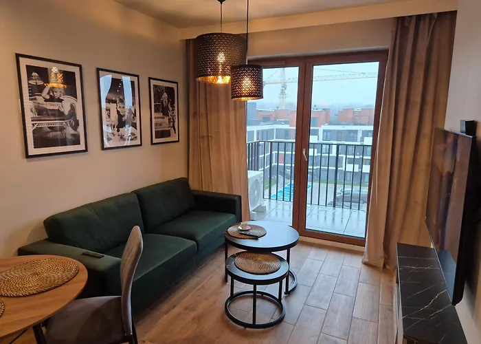 Appartement Ceglana Park- Piekne Osiedle- Nowe Luksusowe Mieszkanie Z Biurkiem *
